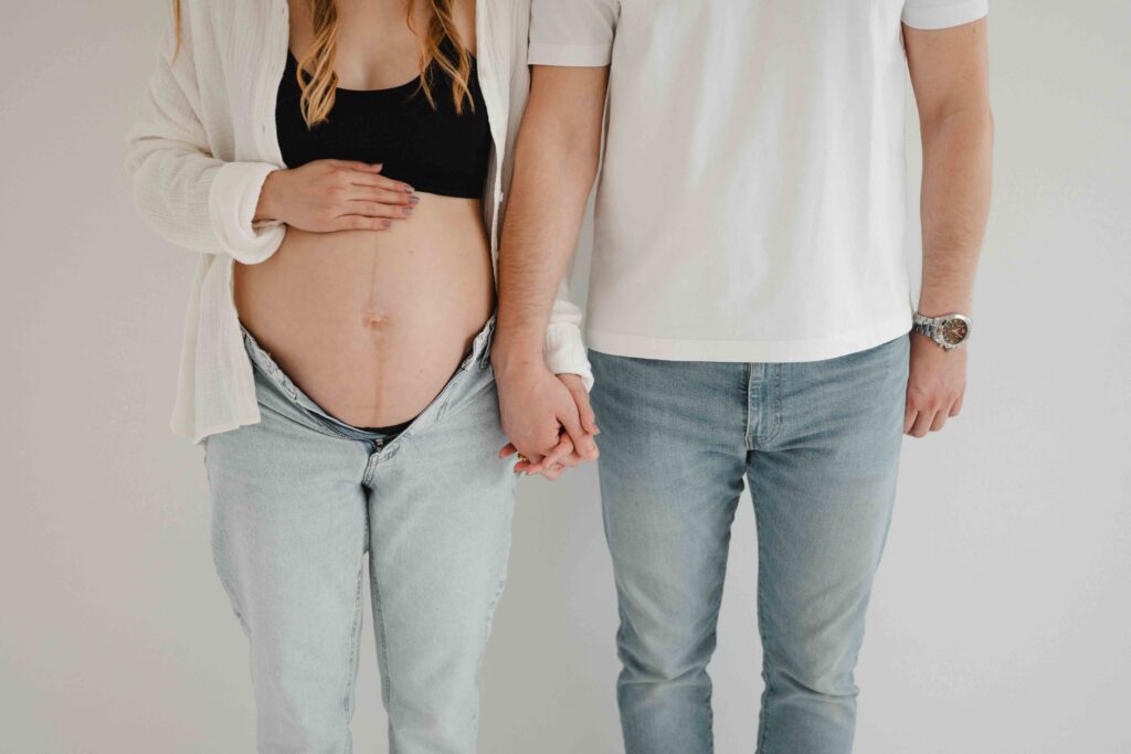 tehotenske fotenie v atelieri v Trencine