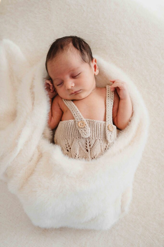 novorodenecke fotenie v atelieri Trencin